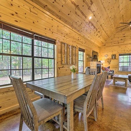 Cabin With Hot Tub And Games, 4 Mi To Beavers Bend! Broken Bow Exterior foto